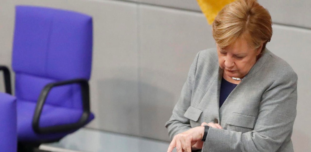 Die deutsche Bundeskanzlerin Angela Merkel muss Freitagmittag wieder an den Verhandlungstisch.