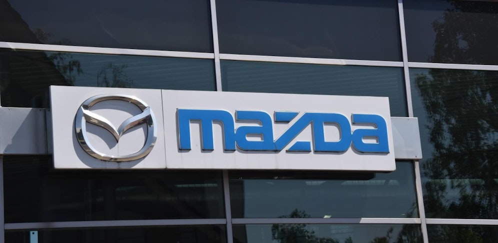Der Automobilhersteller MAZDA ruft mehr als 100.000 Autos zurück.