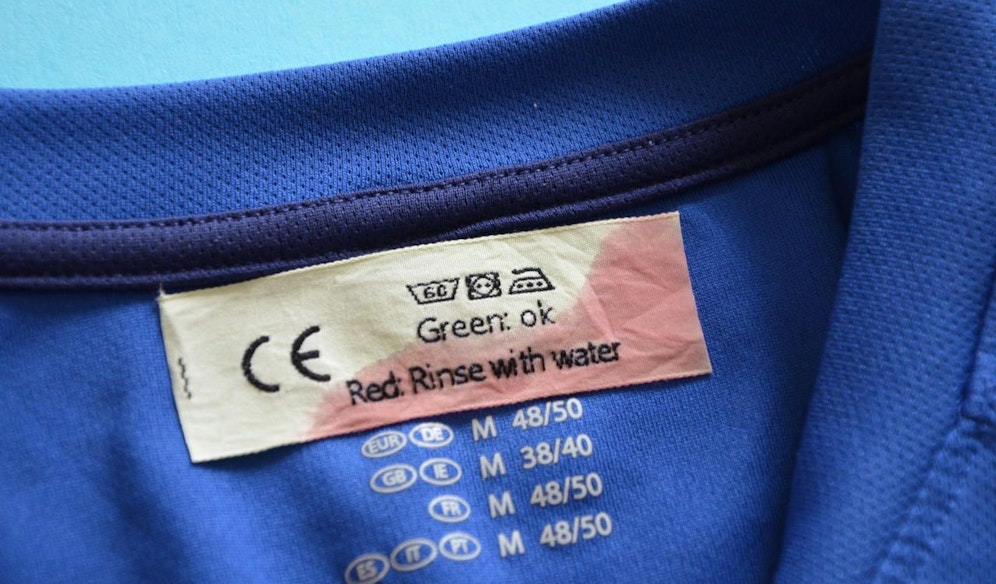 Label zeigt zu viel Restwaschmittel an.