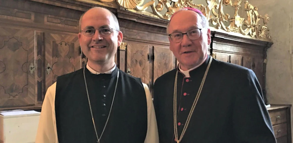 Pius Maurer mit Bischof Schwarz (r.)