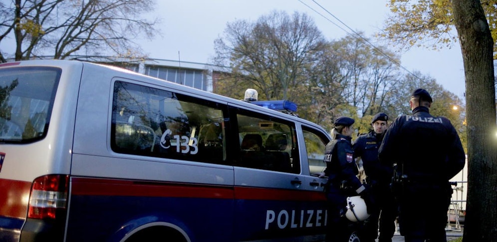 Die Polizei musste die beiden Männer vorläufig festnehmen.