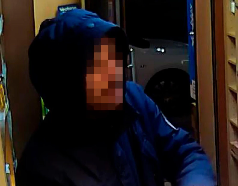 Der Trafikräuber erklärte, er habe "nur Spaß gemacht", nachdem der Trafikant einen Pfefferspray zückte.