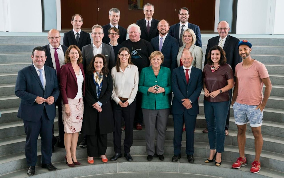 Ijad Madisch (untere Reihe rechts) sorgte für ein Skandälchen.