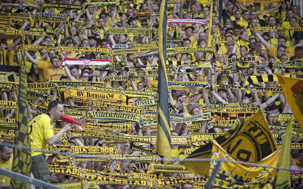 Dortmund-Fans verlieren ihre Dauerkarte.