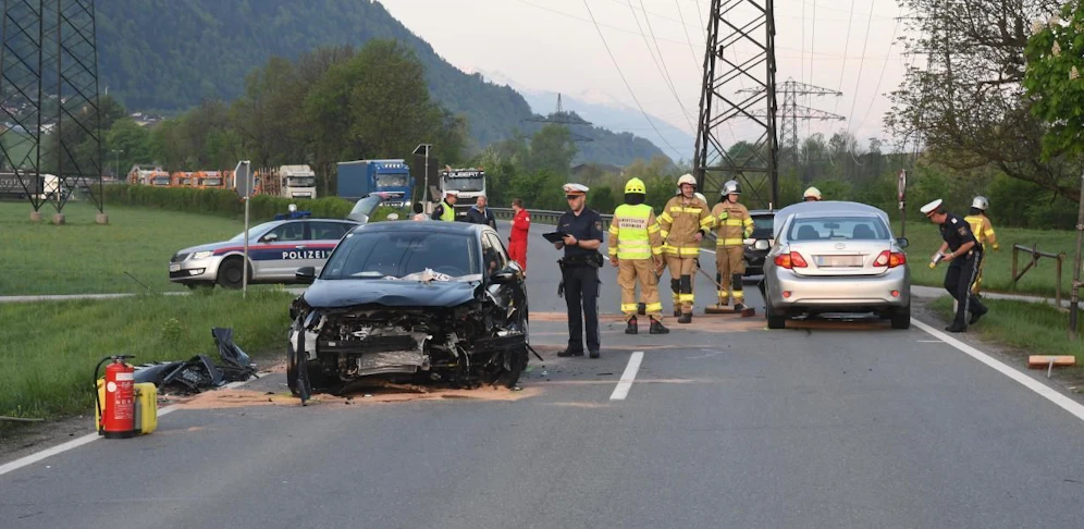 Bei dem Verkehrsunfall in Strass waren vier Fahrzeuge beteiligt