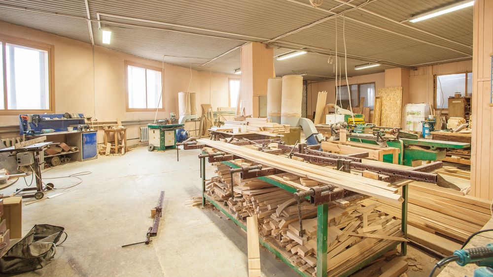 Arbeiter trennte sich beim Hobeln den Finger ab - Vorarlberg | heute.at