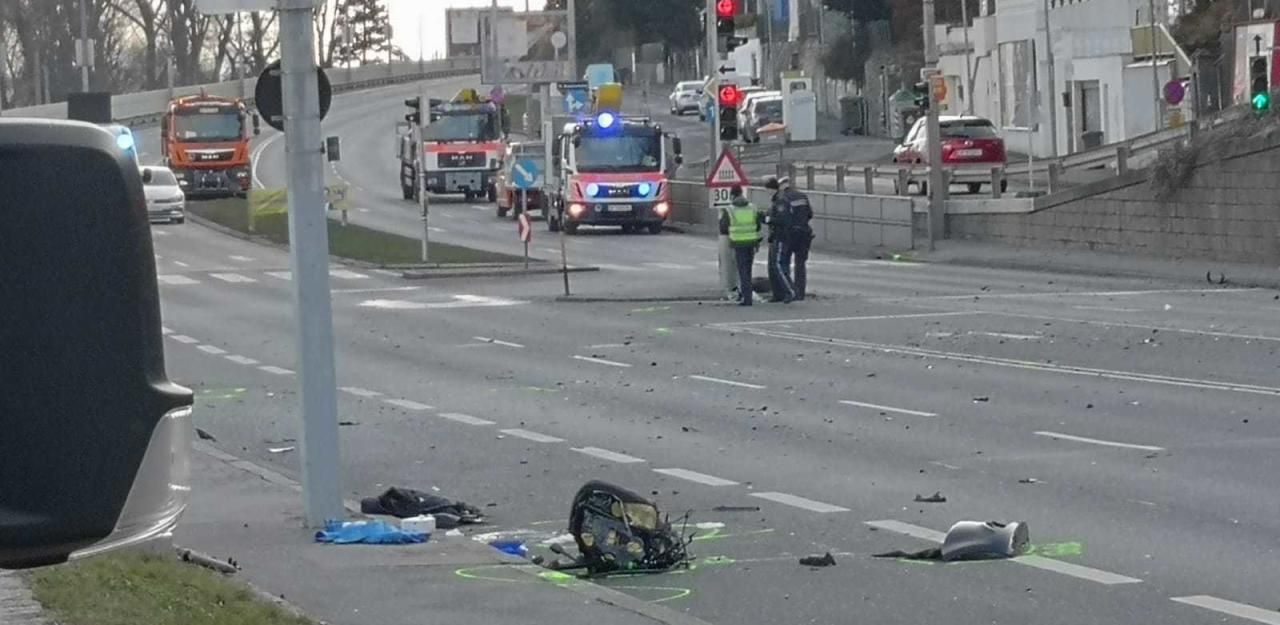 Schwerer Autounfall Mit Todesopfer In Döbling | Heute.at