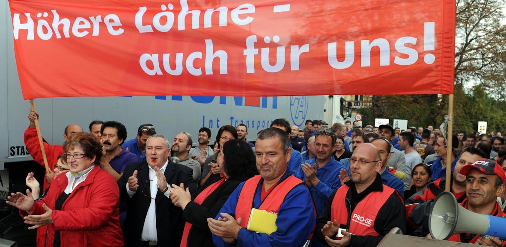 Am Donnerstag verhandeln Gewerkschaft und Arbeitgebervertreter weiter. (Symbolbild) 
