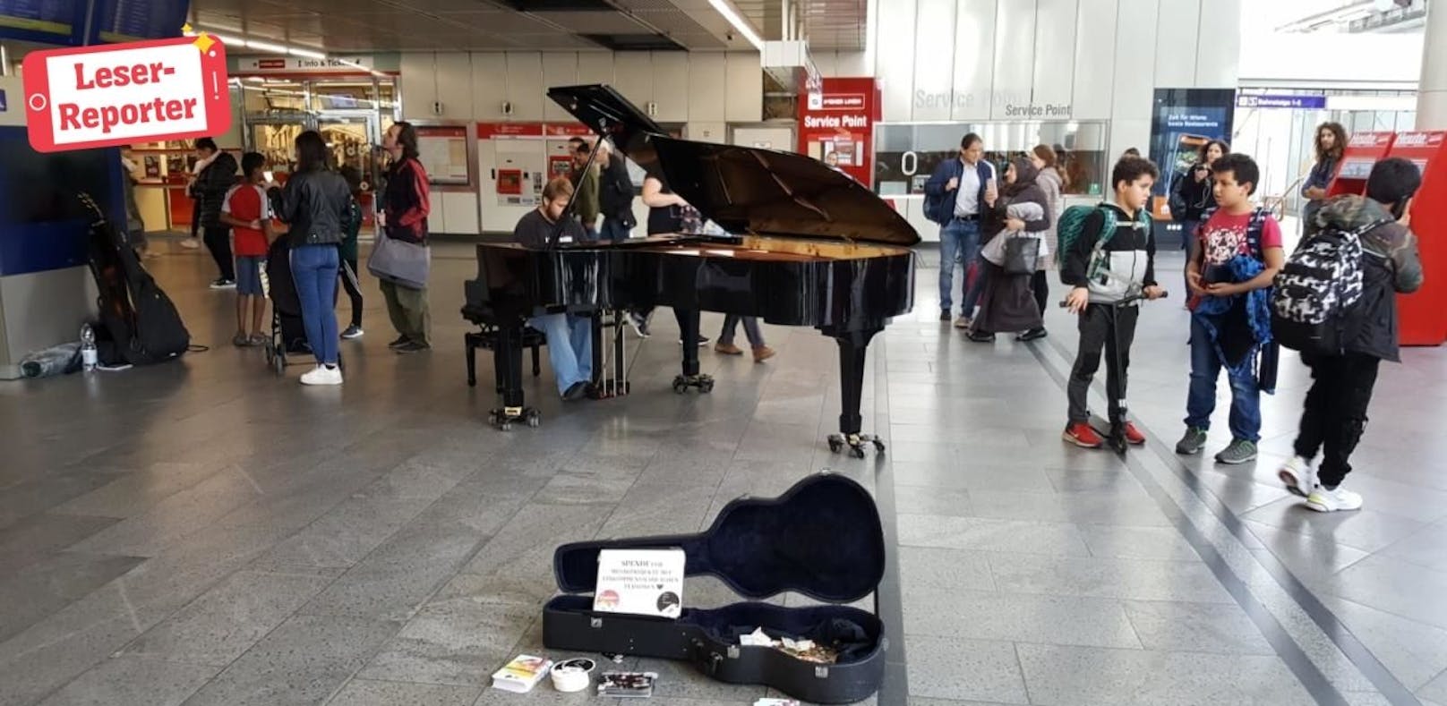 Spontanes Piano-Konzert in Wien-Floridsdorf. (Foto: LR Wildenig)