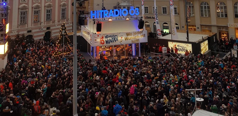 Großer Andrang am Rathausplatz in Sankt Pölten.