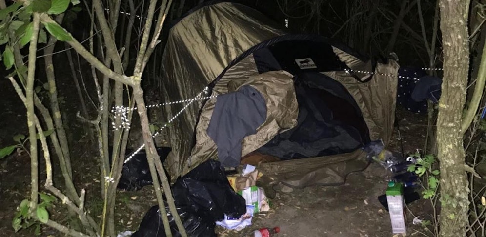 Das Lager des zweiten Trios. 