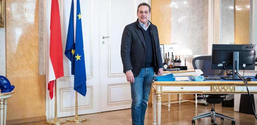 Heinz-Christian Strache damals in seinem Vizekanzler-Büro.