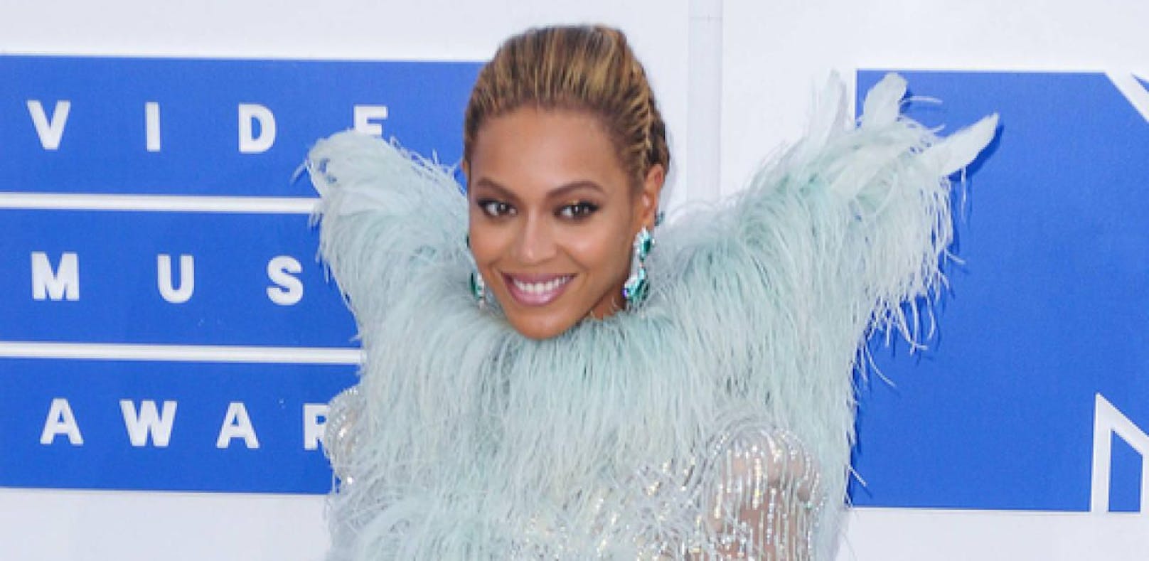 Beyoncé zeigt 100 Mio. Fans ihre Babykugel