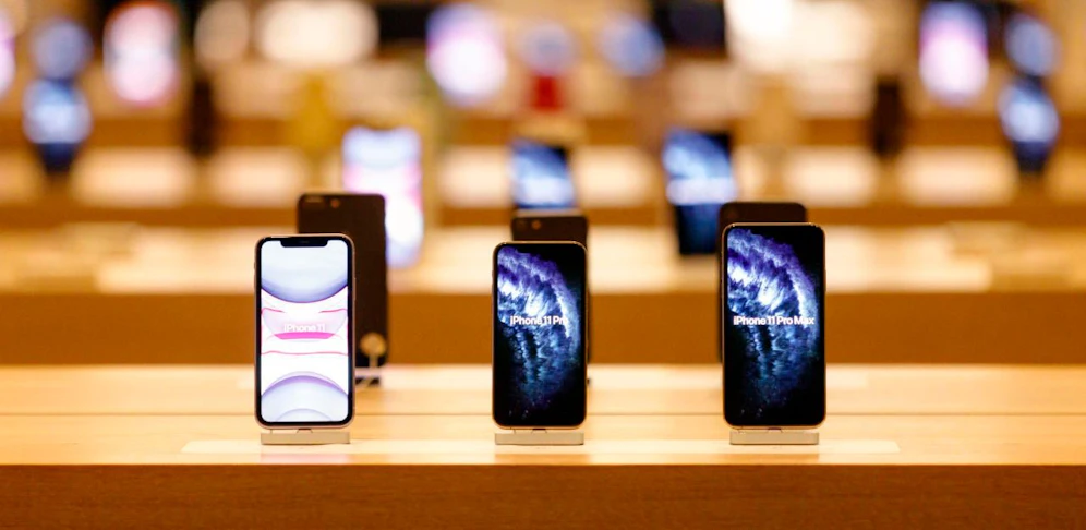 Zwei iPhones bestellte der Mann, bezahlt hat er sie allerdings nicht.