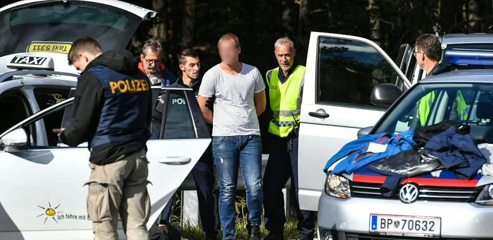 Nach dem Überfall auf einen Juwelier in der Innsbrucker Innenstadt sind am 24. Oktober 2017 gegen Mittag drei Verdächtige festgenommen worden.