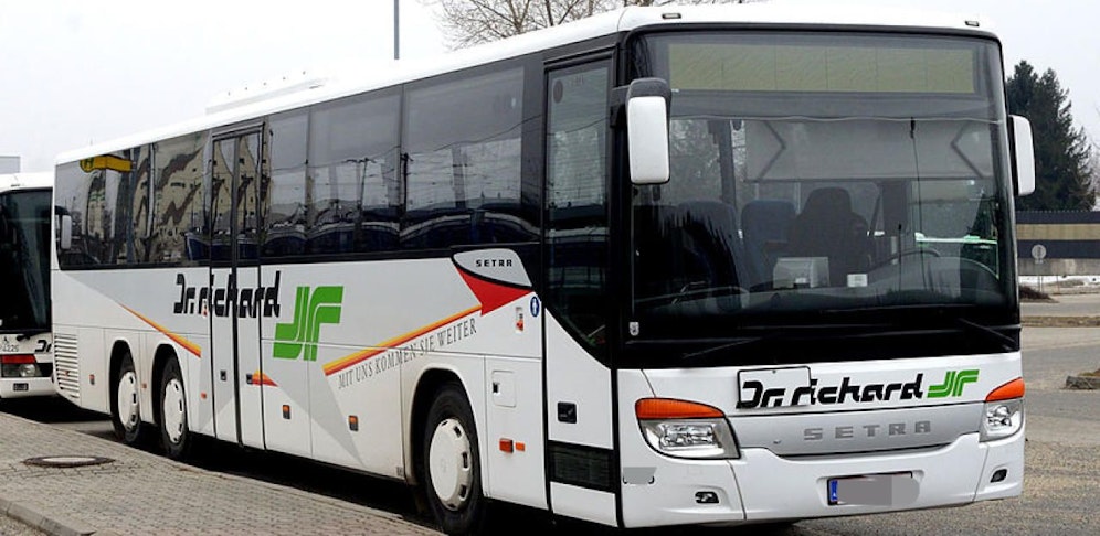 Schuss auf Linienbus in NÖ, die Polizei ermittelt.
