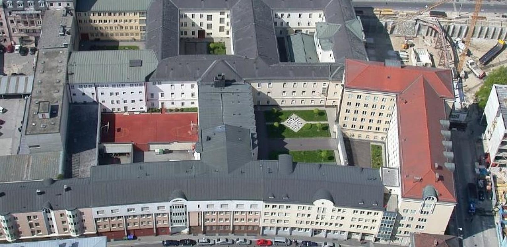 Der Angreifer landete in der Justizanstalt Linz.