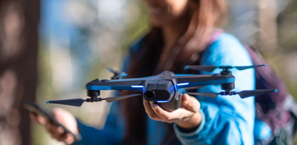 Die Skydio 2 ist vorerst in den USA und Kanada für 999 $ vorbestellbar. 