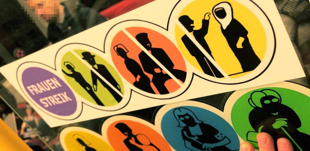 Ein feministischer Sticker wurde in der U3 gesichtet.