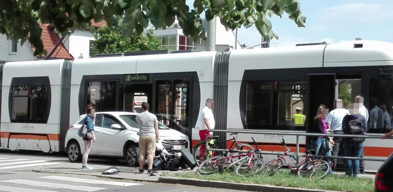 Ein Verletzter Bei Einem Bim-Unfall In Linz-Urfahr | Heute.at