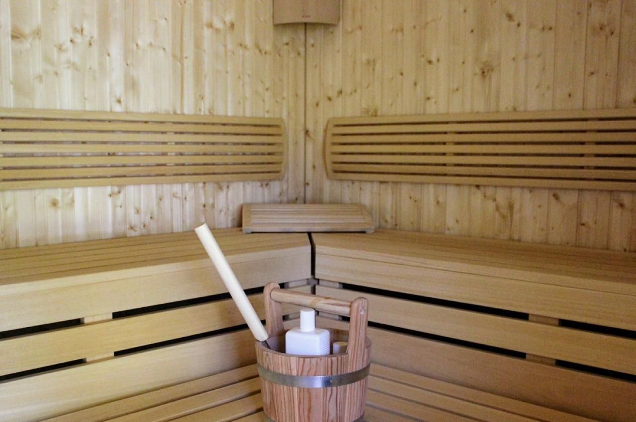 Heute.at - Ehepaar über Silvester in eigener Sauna eingesperrt