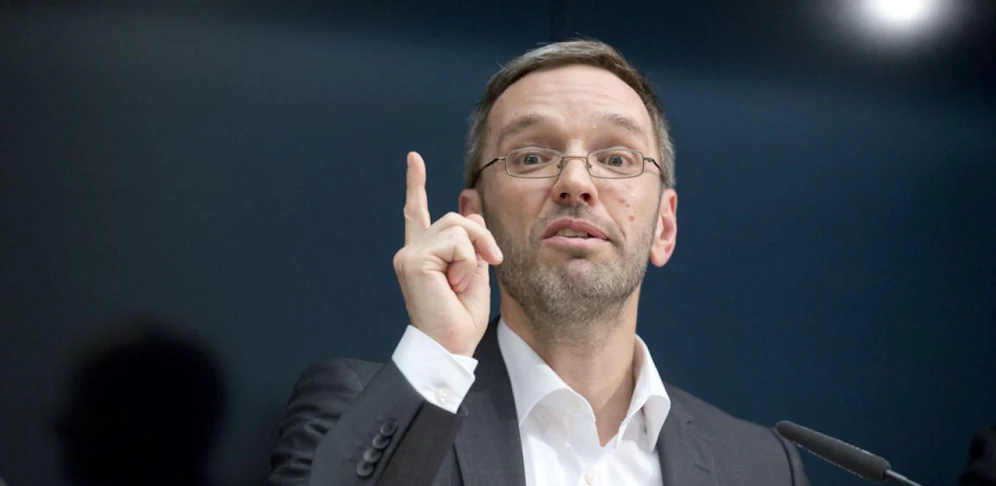 FP-General Herbert Kickl will Sondersteuer für Flüchtlinge.