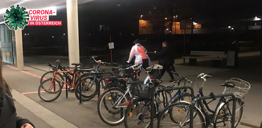 Ein Patient, der unter Verdacht steht dem Coronavirus erkrankt zu sein, wird ins Kaiser-Franz-Josef-Spital gebracht.