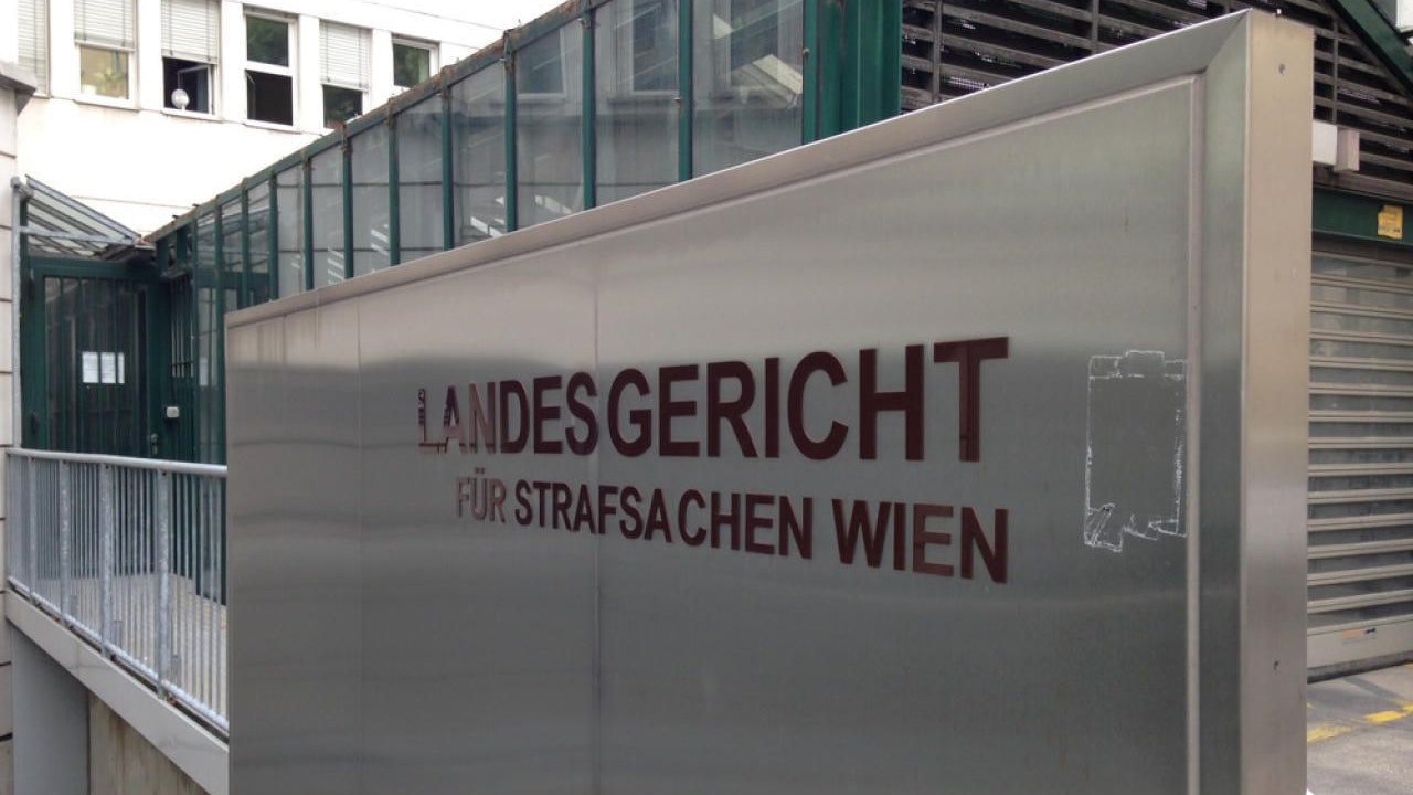 Heute.at - Entflohener Häftling gründet auf der Flucht Partei