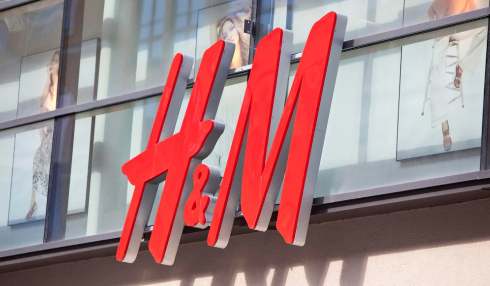 H&M führte am 23. April einen sogenannten "transparency layer" ein.