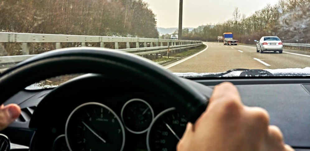 Ein Autolenker sorgt für Aufregung in Kärnten.             