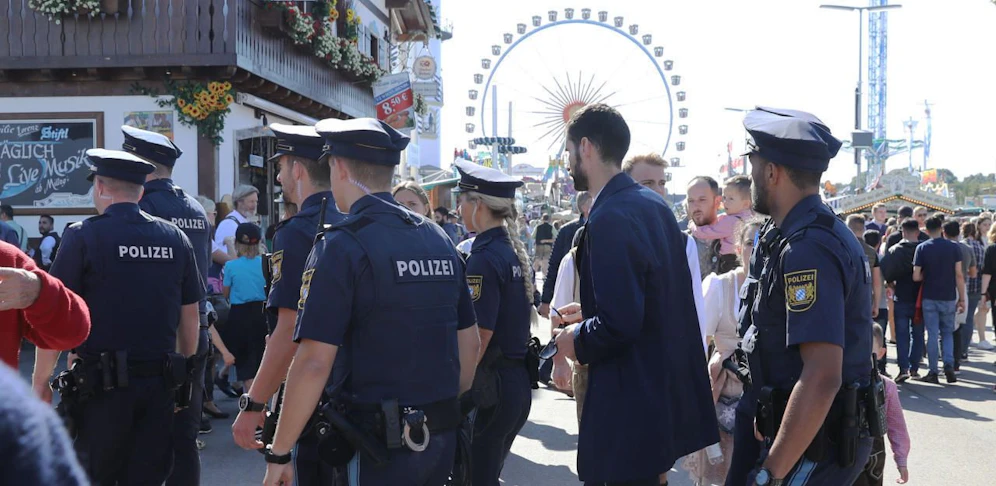 Die Polizei konnte den Täter noch am Tatort festnehmen (Symbolbild).