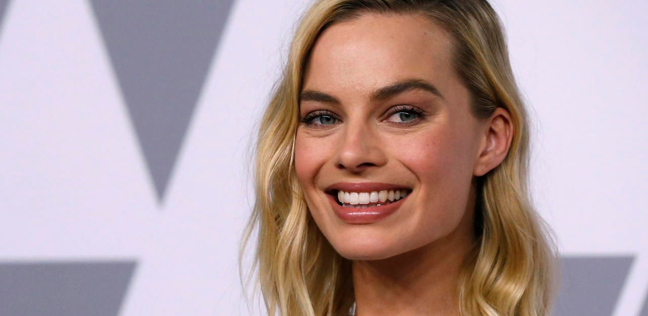 Margot Robbie spielt Kult-Blondine Barbie - Kino | heute.at