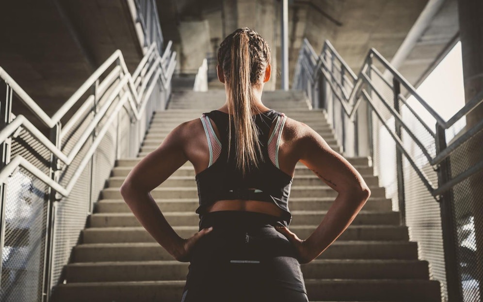 Muskeln wachsen nicht von allein: Auf dem steilen Weg zu Sixpack und Knackpo ist nebst dem Training die Ernährung entscheidend.