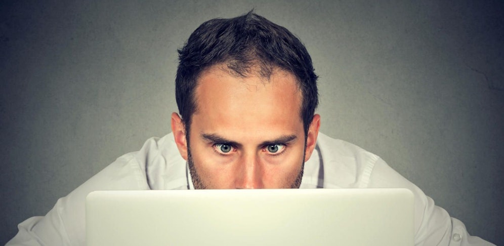 Die Polizei rät die Erpresser-Mails sofort zu löschen! Symbolbild. 