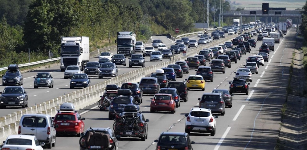 Osterreiseverkehr geht in die zweite und dritte Runde  erneute Staus im Osten und Westen (Symbolbild).