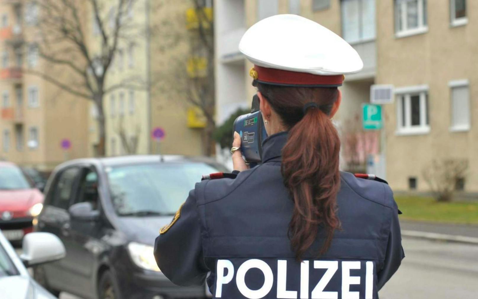 111 km/h im Ort: Polizei stoppte jungen BMW-Raser