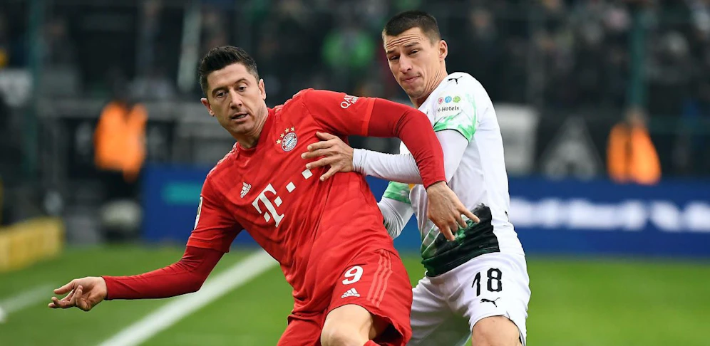 Robert Lewandowski gegen Stefan Lainer