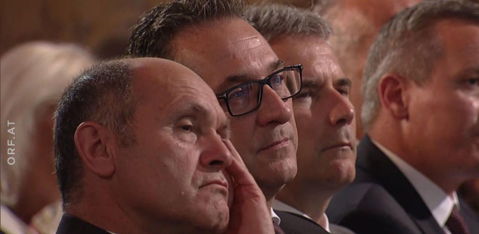 Nationalratspräsident Wolfgang Sobotka (ÖVP), Vizekanzler Heinz-Christian Strache (FPÖ), Finanzminister Hartwig Löger (ÖVP) bei der Rede von Köhlmeier.