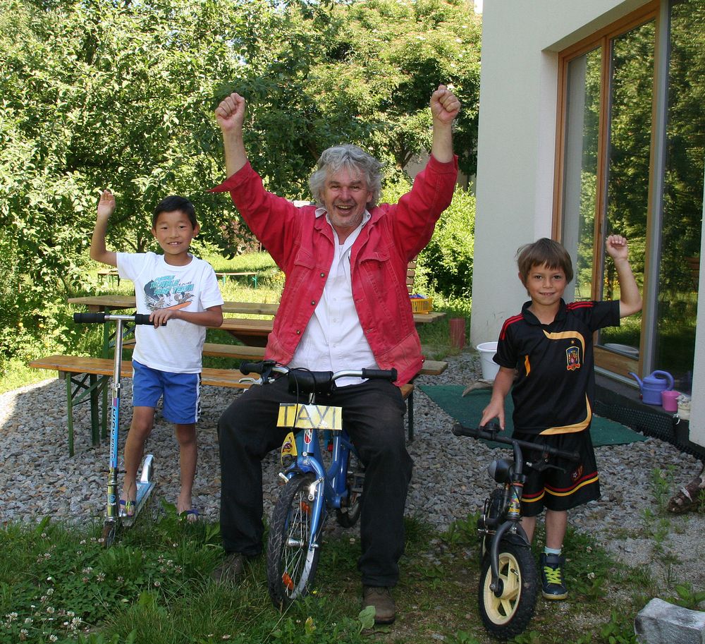 Heute.at - Finanz-Rebell gründet Rennstall für Kinder