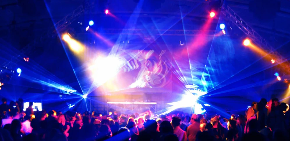 Partygast brach zusammen. Grund: Drogen.