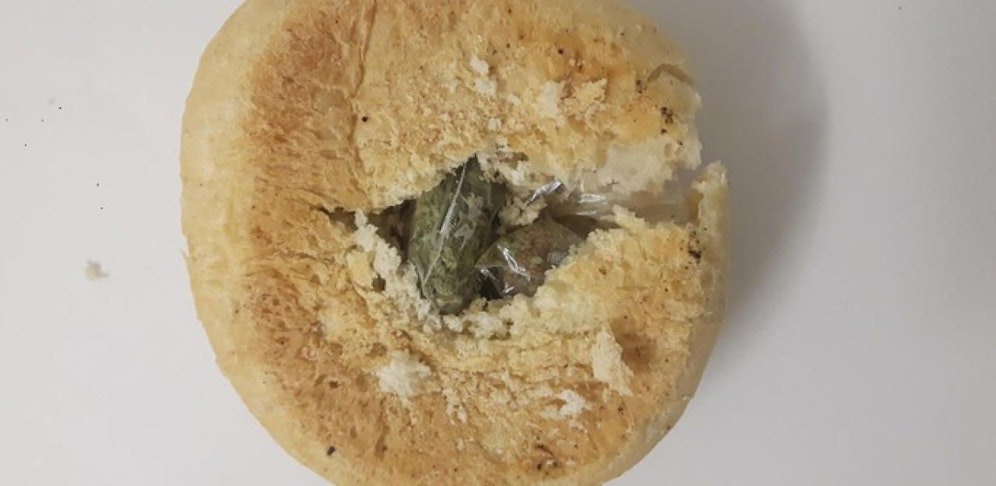 Das Brötchen war voll mit Drogen