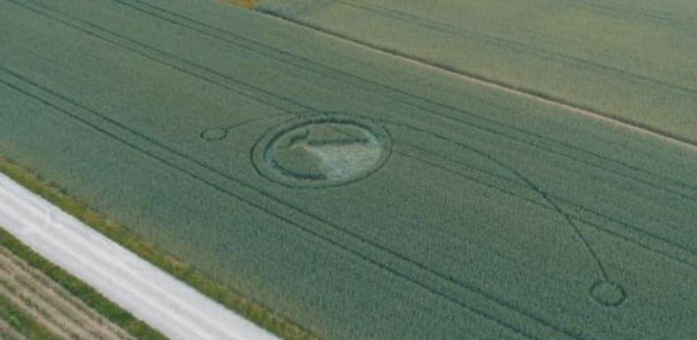  In der Nacht auf Montag hat ein Bauer in seinem Feld in Uster einen Kornkreis entdeckt.