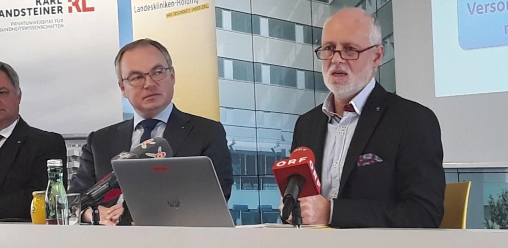 Stephan Pernkopf und NÖ Patientenanwalt Gerald Bachinger (v.li.)