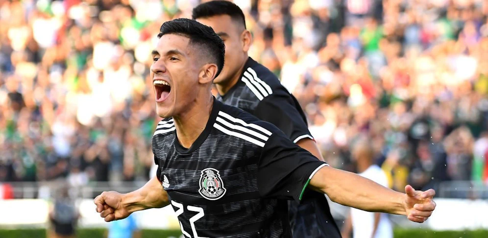 Uriel Antuna jubelt über seinen Hattrick.