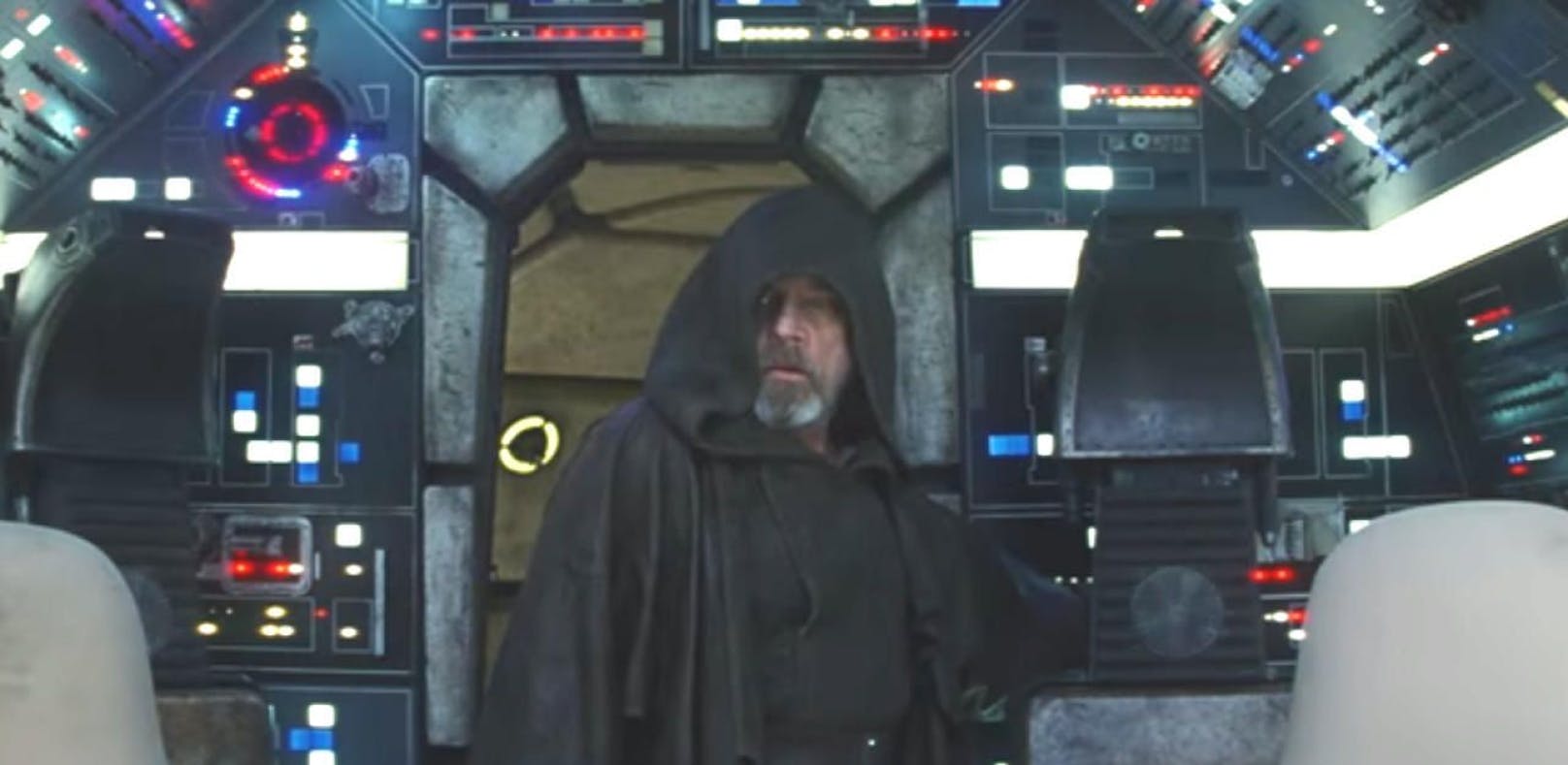 Luke Skywalker ist zurück im Millennium Falcon