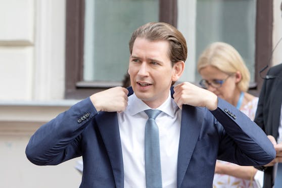 Bundeskanzler Sebastian Kurz feuert die Debatte um Abschiebungen nach Afghanistan neu an.