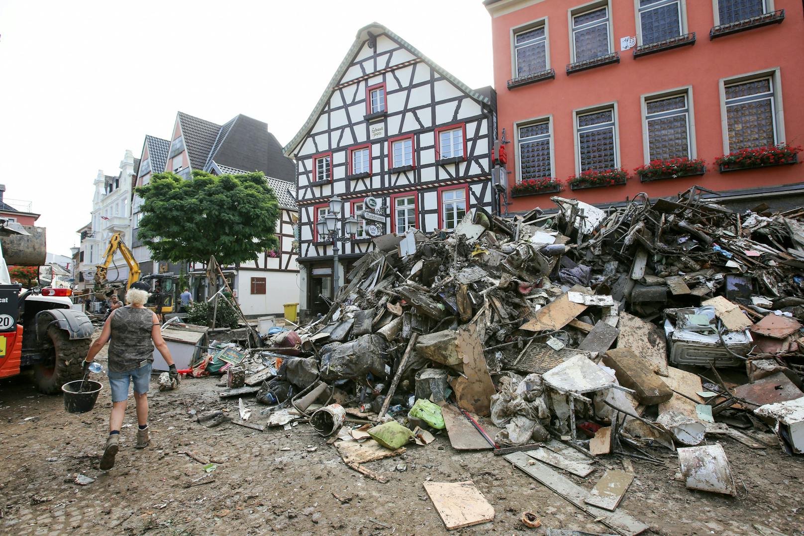 Unwetter haben in Teilen Deutschlands enorme Schäden hinterlassen.