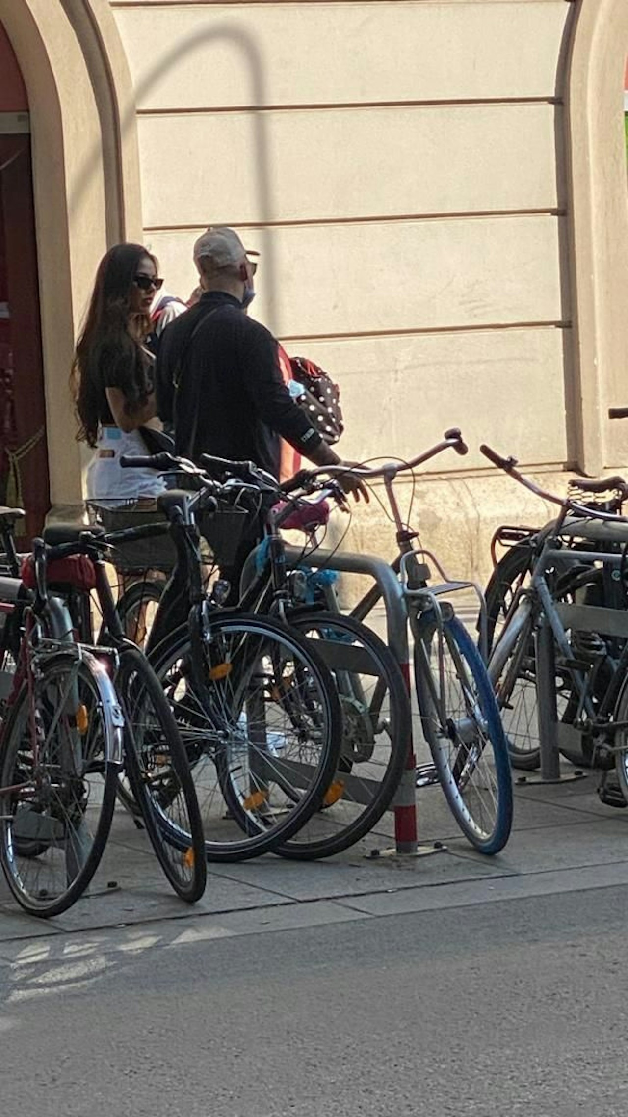 Fans rätseln War Pietro mit IHR in Wien unterwegs? Stars heute.at