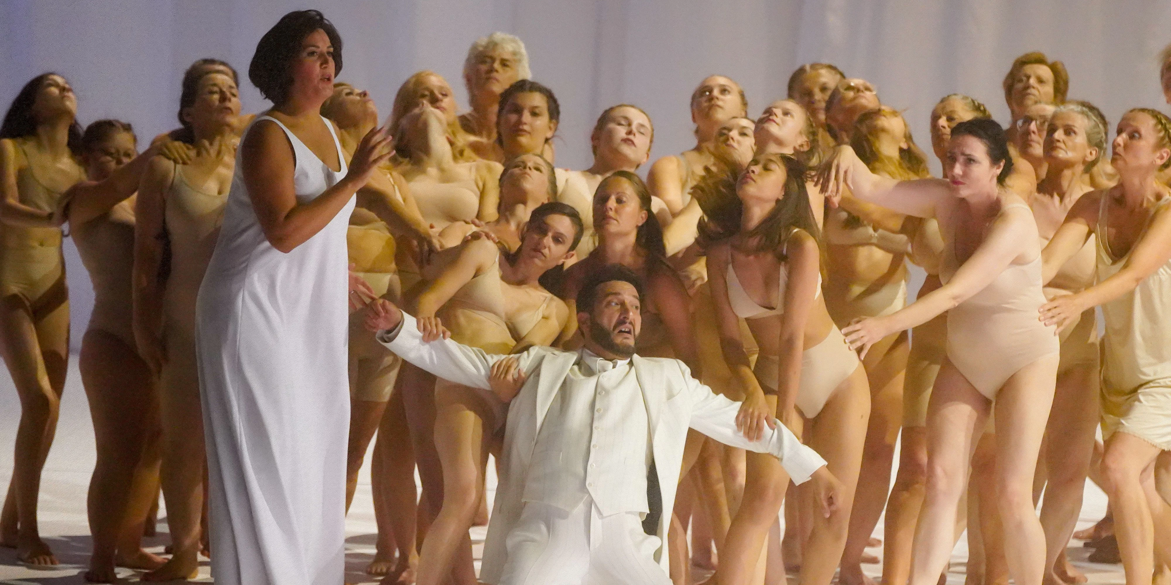 Don Giovanni – 150 Damen in Unterwäsche in Salzburg - Vimarsana News