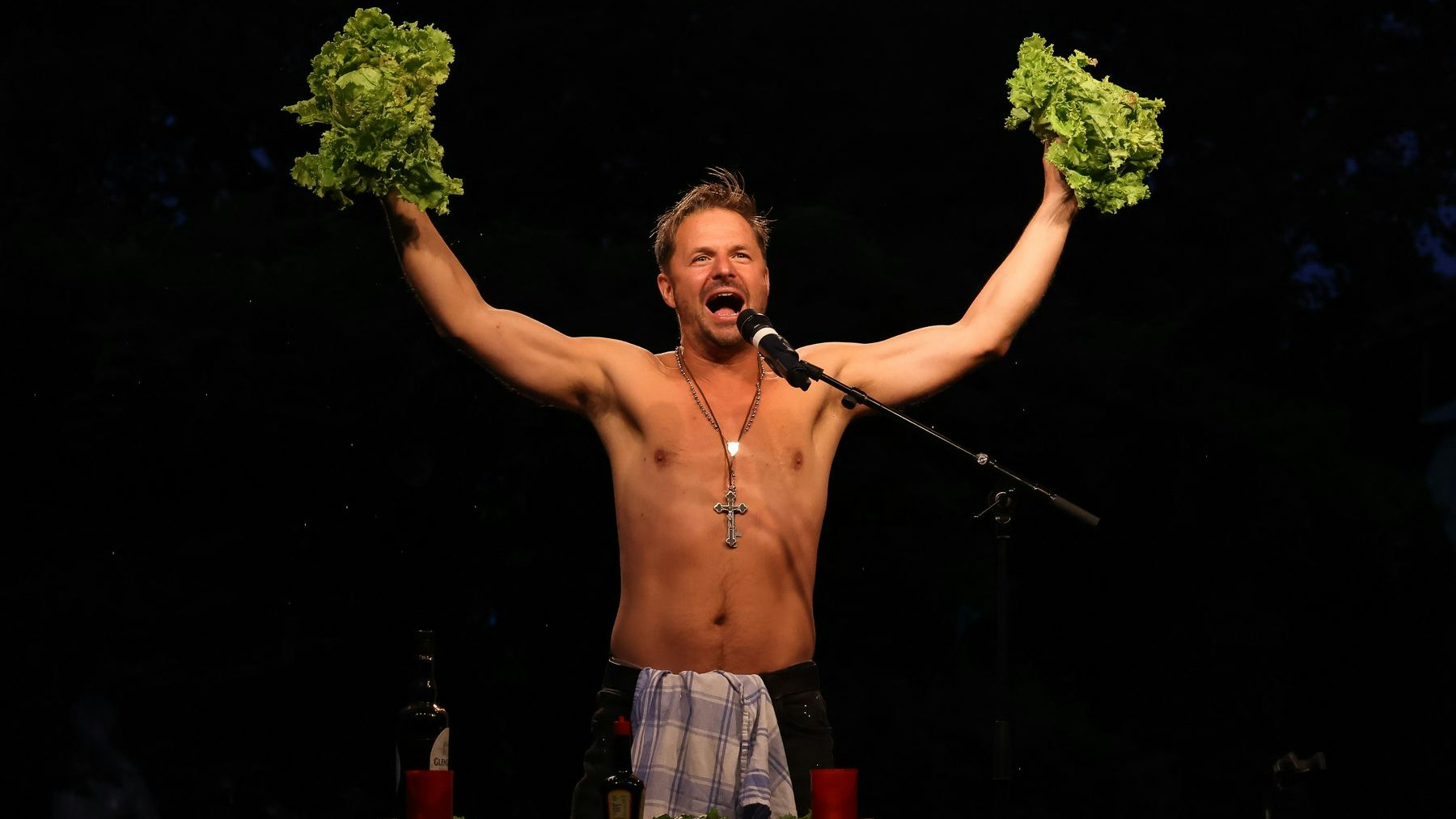 Für seine Neuinterpretation hat Hochmair Goethes Werther in den Wilden Westen versetzt.